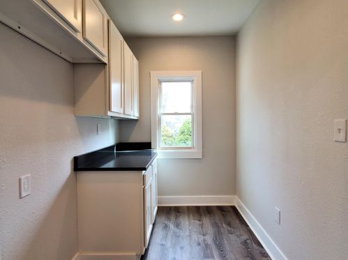 215 Vienna Ave, Milwaukee WI 53212-4102 exterior