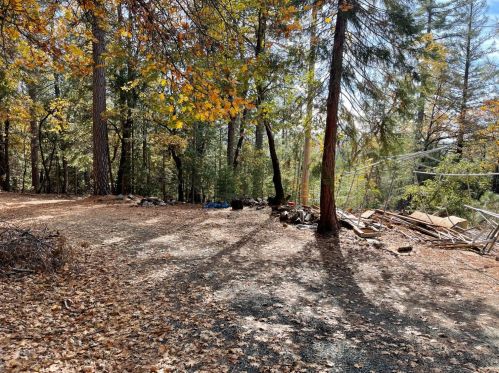 13749 Toby Trl, Grass Valley, CA 95945-9359