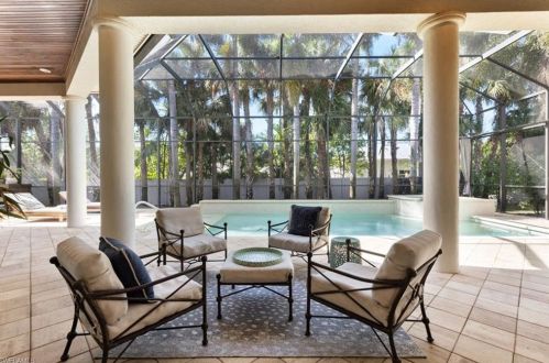 2838 Coach House Way, Naples, FL 34105-2720