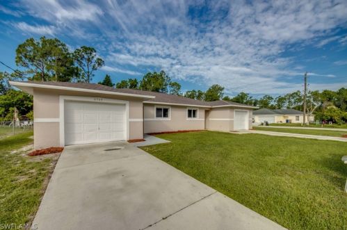 4549 30th St, Lehigh Acres, FL 33973-3735
