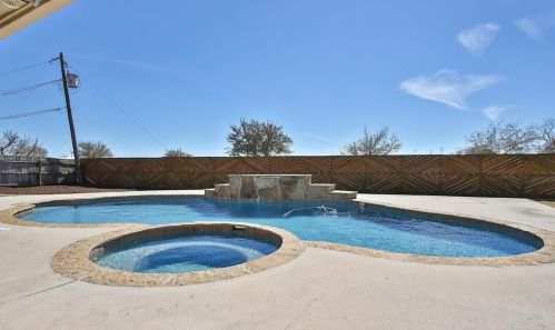 2545 19 Ave, Texas City TX  77590-4903 exterior