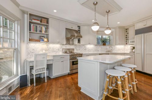 4520 Dexter St, Washington DC 20007-1018 exterior