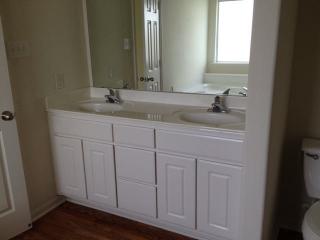 3915 Middlecrest Ln, Richmond TX  77469-4124 exterior