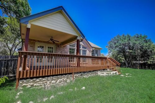 100 Parque Cir, Georgetown TX 78626-4537 exterior