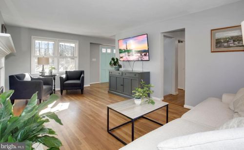 6618 Huntsman Blvd, Springfield VA 22152-2622 exterior