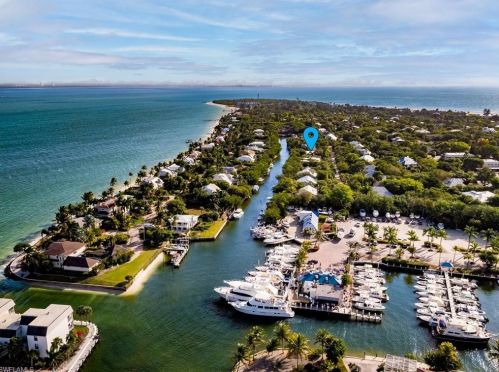 542 Yachtsman Dr, Sanibel, FL 33957-3910
