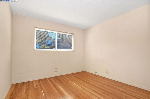 940 Marlesta Rd, Pinole CA  94564-2609 exterior