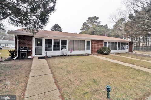 1246 Hamilton Ct, Lakewood, NJ 08701-7942