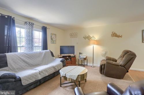 116 Linden Dr, Camp Hill PA  17011-7219 exterior