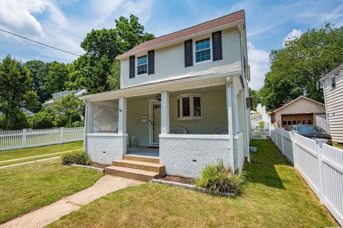 56 Summers St, Muttontown, NY 11771-3708