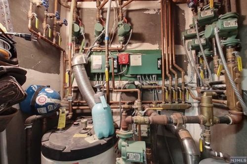 16 Beaver Ave, West Milford NJ  07480-2305 exterior