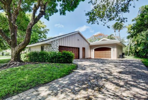 2925 Banyan Boulevard Cir, Boca Raton, FL 33431-6336