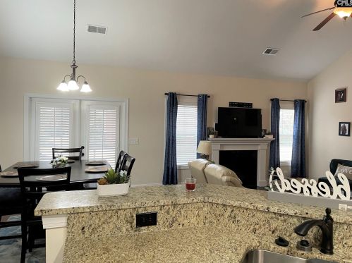101 Niblick Ct, Cayce-West Columbia SC  29172-2593 exterior