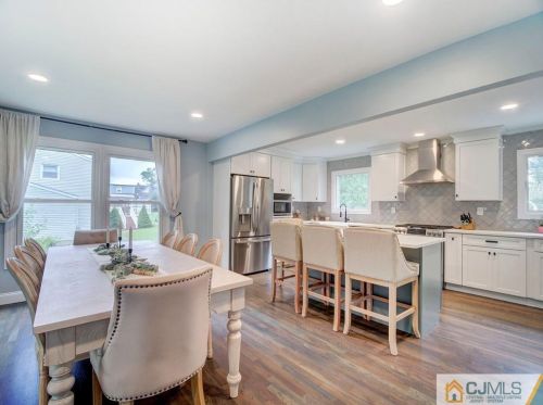 67 Hilltop Blvd, East Brunswick NJ  08816-2837 exterior