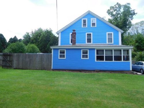 7 Depot St, Sutton, MA 01590-3825