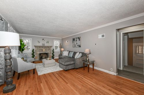 2344 Olive St, Milwaukee, WI 53211-0017
