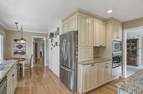 257 Osborne Hill Rd, Fishkill NY  12524-2510 exterior