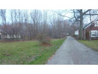 7281 Reynolds Rd, Concord Township, OH 44060-4737