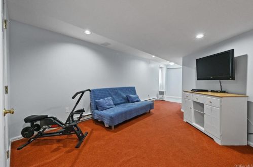 35 Mclaughlin Way, Washingtonville NY  10992-1151 exterior