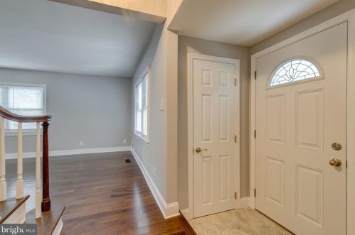 468 Hillside Rd, Ridley Park, PA 19078-2805