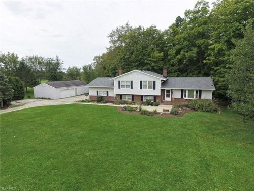 3640 Station Rd, Medina, OH 44256-8913