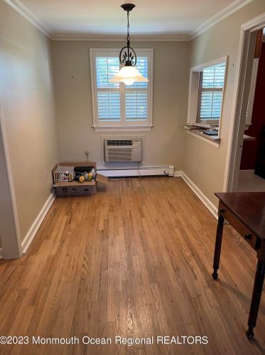 132 Manor Dr, Tinton Falls, NJ 07701-2460