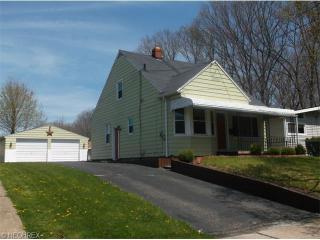 721 Lauby Ave, Akron, OH 44306-3635
