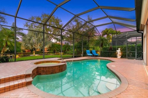805 Villa Florenza Dr, Naples, FL 34119-2316