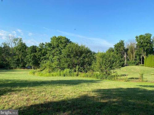 144 Moyer Rd, Pottstown PA  19464-1533 exterior