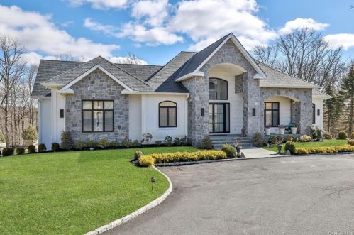875 Old Kensico Rd, Thornwood, NY 10594-2313