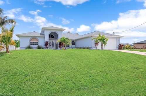 413 17th Pl, Cape Coral FL  33909-2205 exterior