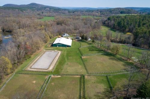 161 Belden St, Canaan, CT 06031-1122