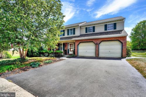 170 Apple Tree Ln, Mount Wolf, PA 17347-9626