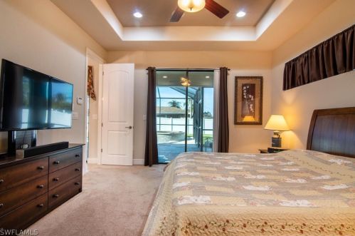 3754 6th Ave, Cape Coral FL  33904-5203 exterior