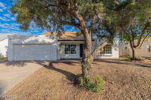 4556 Topeka Dr, Glendale, AZ 85308-4460