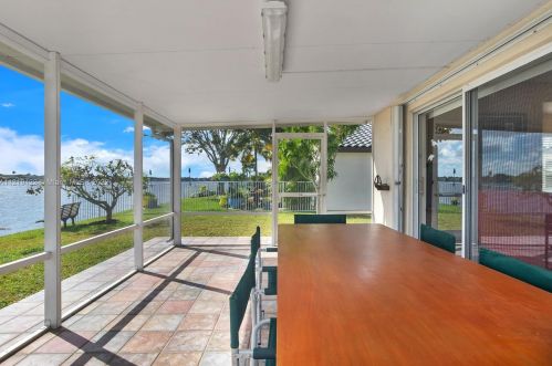 18806 24th Ct, Hollywood FL  33029-5354 exterior