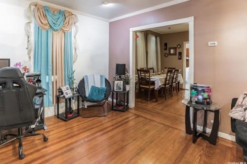 517 Thieriot Ave, Bronx, NY 10473-3638