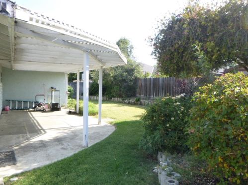 2001 Scenic Cir, Hollister, CA 95023-5823