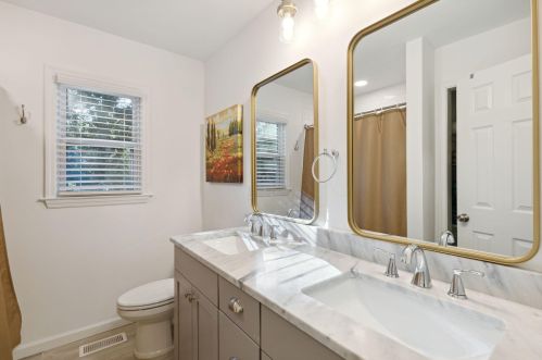 1103 Main Canal Ct, Mount Pleasant SC  29464-4246 exterior