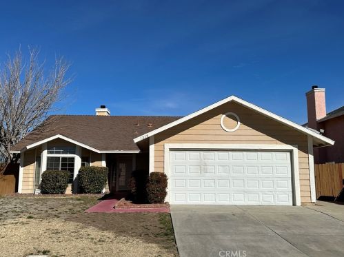 1215 Avenue, Lancaster CA 93535-6504 exterior