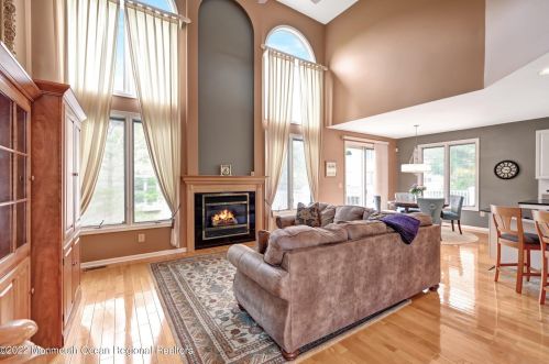 167 Ln Quinta Ct, Holmdel Village NJ  07733-2536 exterior