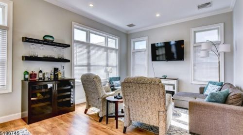 5 Fort Ave, Pelican Island NJ  08751-1512 exterior