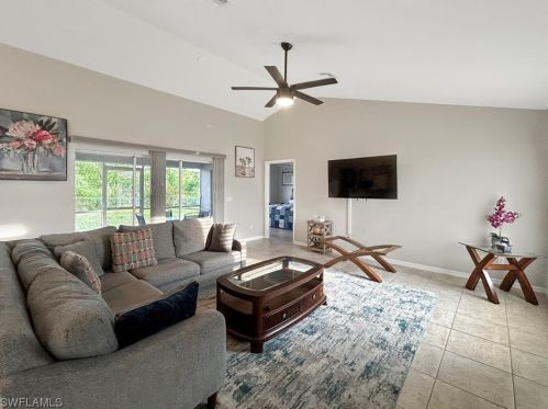 1005 18th Ave, Cape Coral, FL 33990-1840