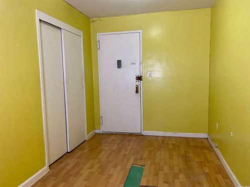 8470 129th St, Jamaica NY  11415-2811 exterior