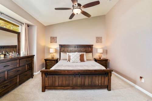 1125 Valley Glen Dr, Liberty Farms CA  95620-4835 exterior