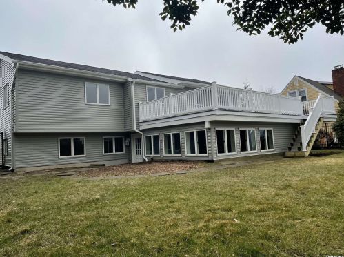 511 Bay 5th St, West Islip NY  11795-4709 exterior