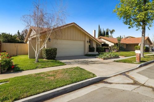 6172 Baja Dr, Anaheim, CA 92807-4037