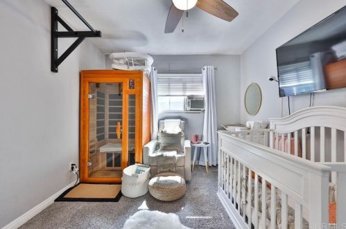 2019 Oliver Ave, San Diego CA 92109-5543 exterior