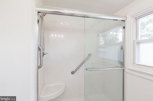 2037 Stone Mill Rd, Lancaster PA  17603-6053 exterior