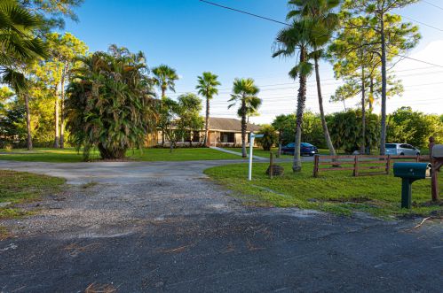 12576 56th Pl, West Palm Beach, FL 33411-8536
